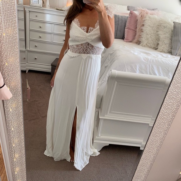 NWT Cream Lace Maxi Dress w/ Delicate Cap Sleeves - Picture 9 of 10